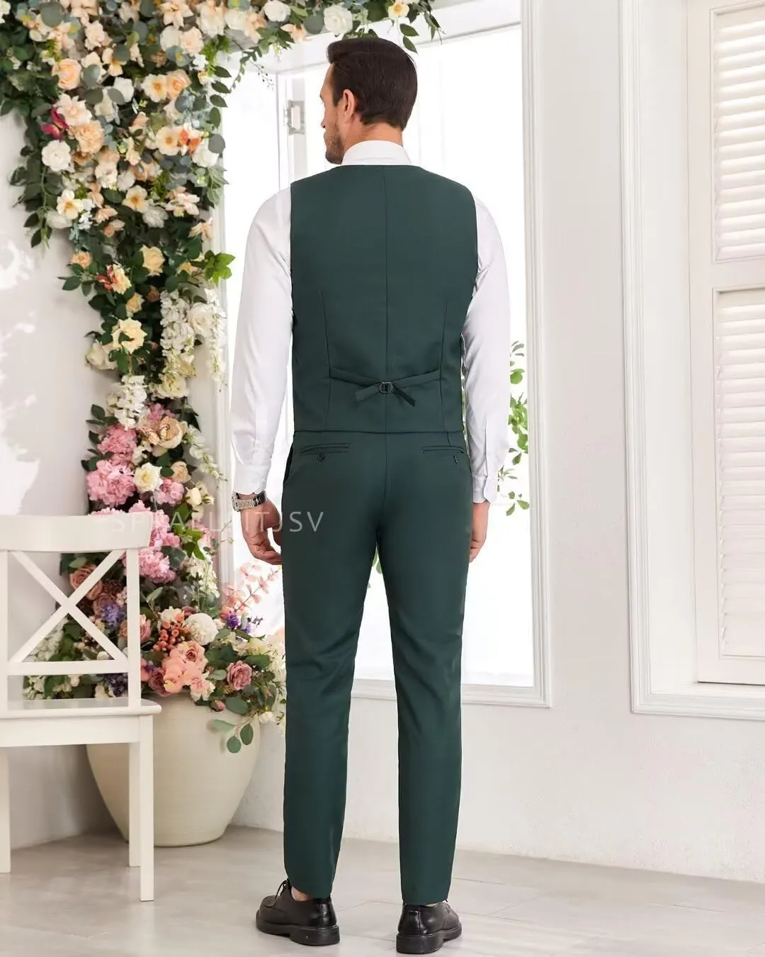 Men's 3 Piece Suits Slim Fit Peak Lapel 2 Button Blazer Jacket Vest Pants Set Wedding Business Prom Party Suit