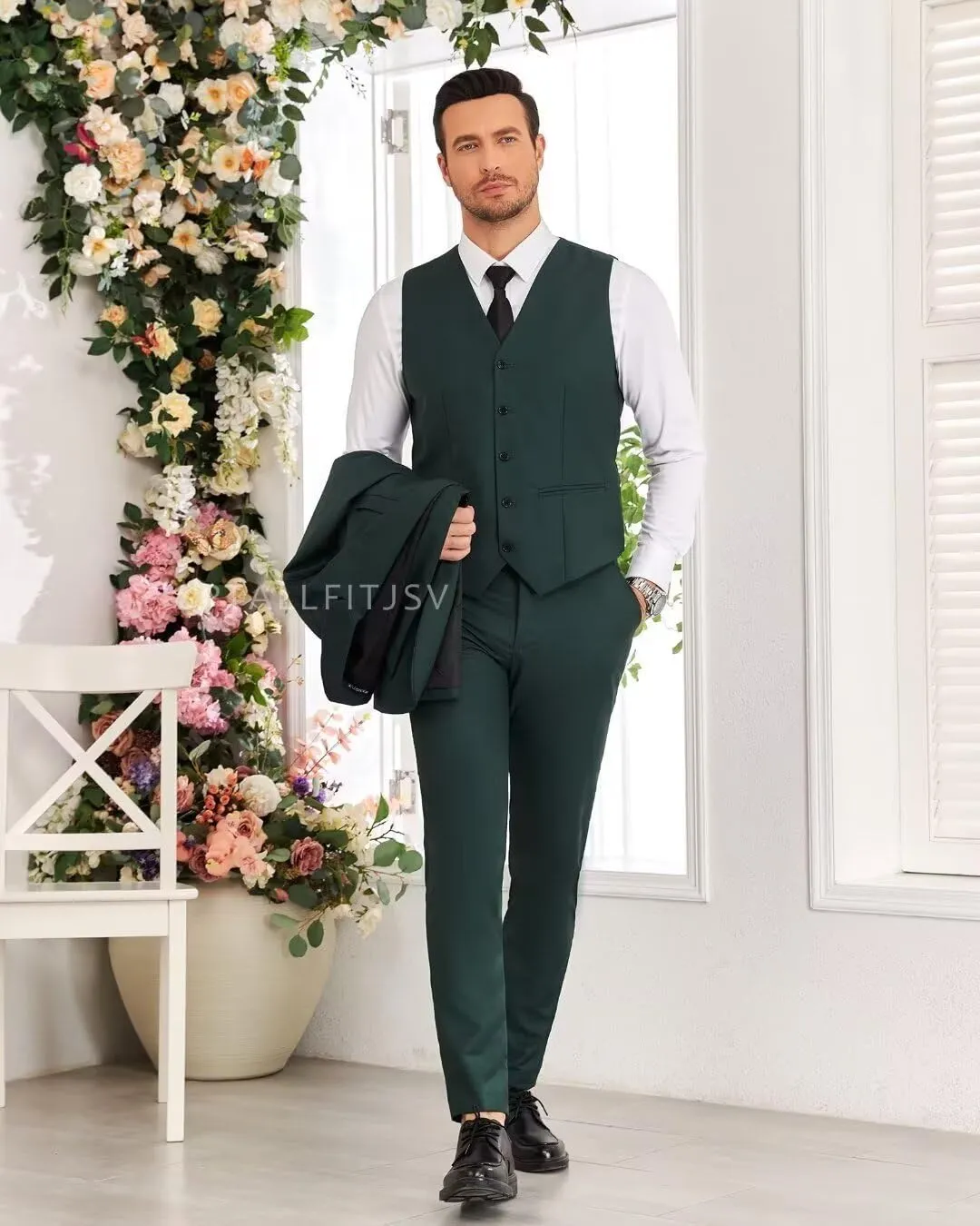 Men's 3 Piece Suits Slim Fit Peak Lapel 2 Button Blazer Jacket Vest Pants Set Wedding Business Prom Party Suit